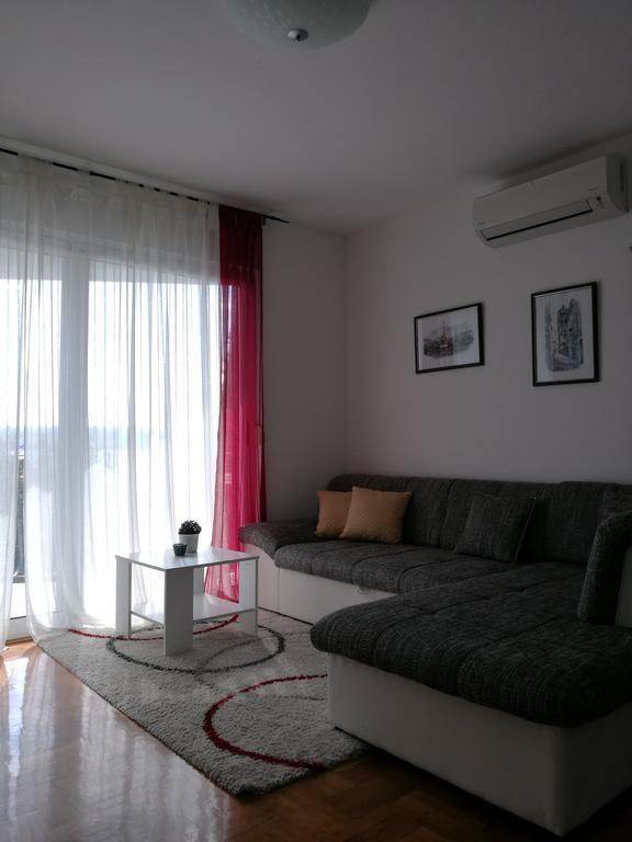 Apartments Laci Crikvenica Bagian luar foto