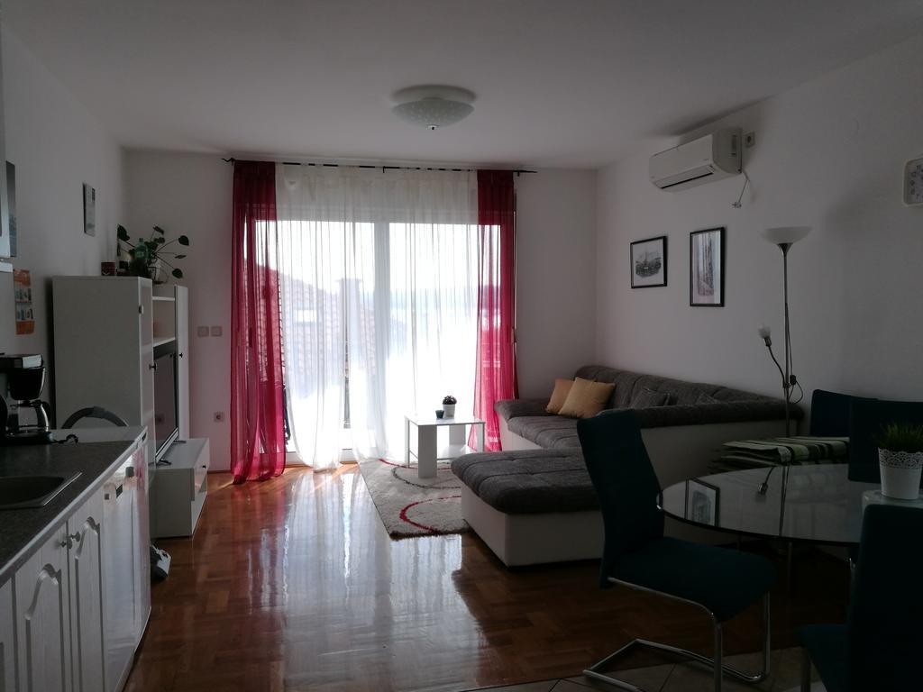 Apartments Laci Crikvenica Bagian luar foto