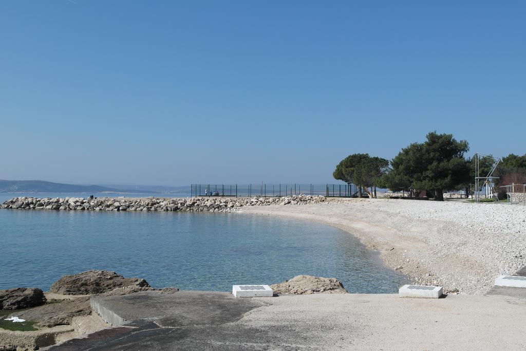 Apartments Laci Crikvenica Bagian luar foto