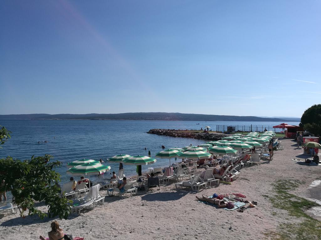 Apartments Laci Crikvenica Bagian luar foto