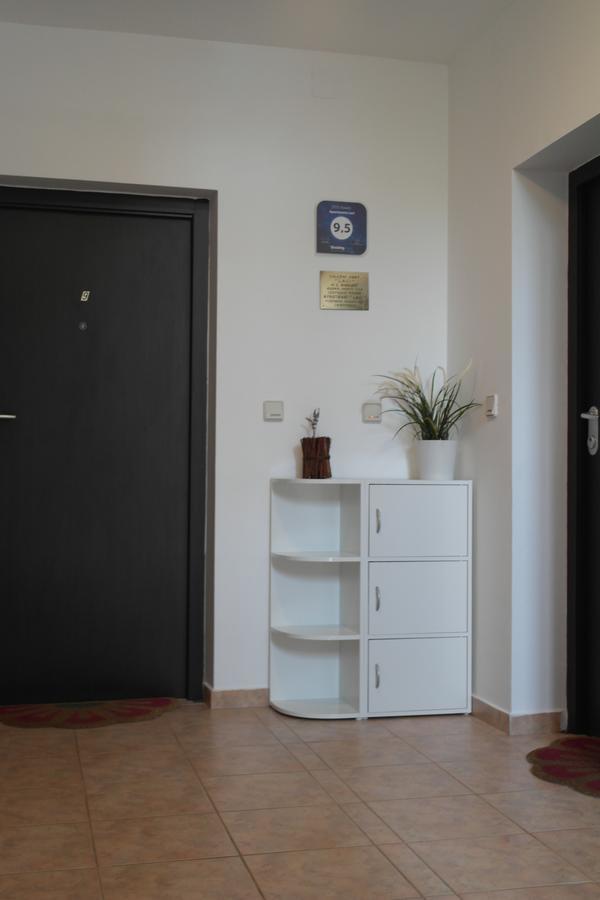 Apartments Laci Crikvenica Bagian luar foto
